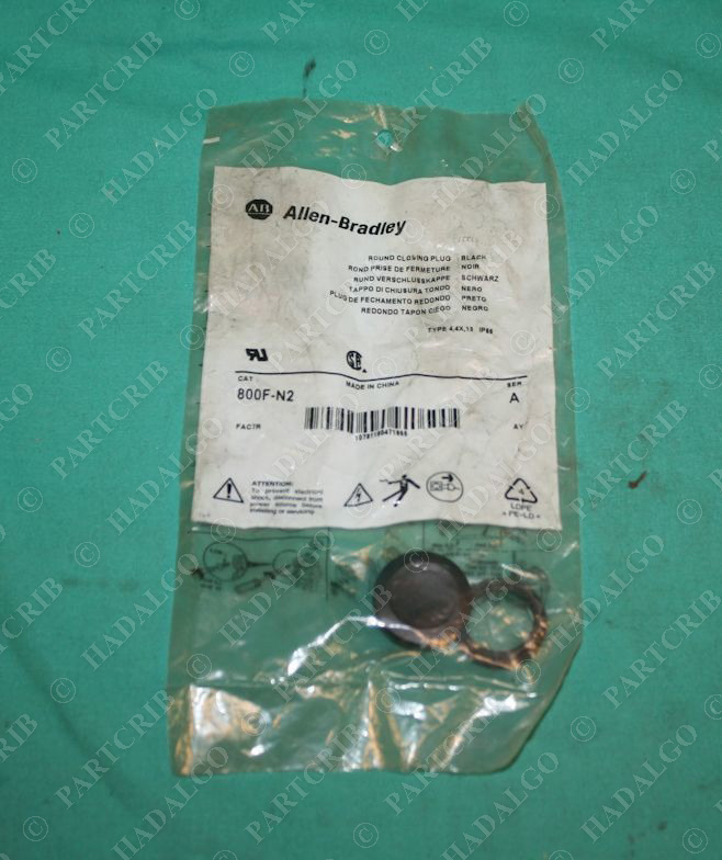 Allen Bradley, 800F-N2, Round Closing Plug Black NEW