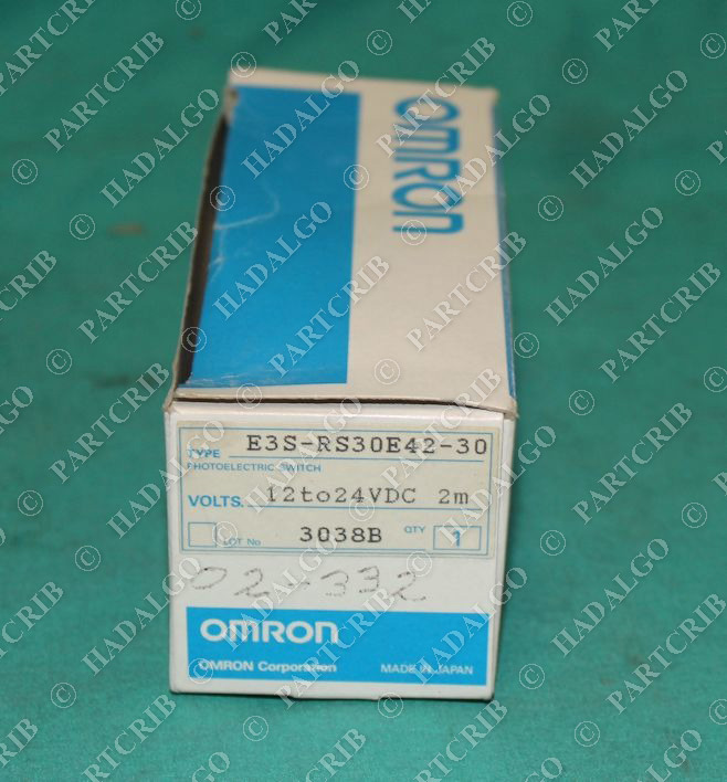 Omron, E3S-RS30E42-30, Photoelectric Sensor Switch Photoeye Emiter NEW