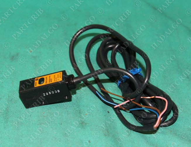 Omron, E3S-2LE41, Photoelectric Sensor Switch Photoeye Emiter NEW SD18088