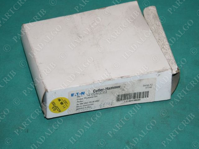 Cutler Hammer, 14102AQD03, Photoelectric Sensor Switch NEW