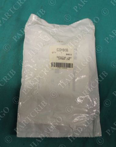 Cutler Hammer, E22H9X96, Indicating Pilot Light Amber Orange Lens NEW