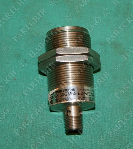 PepperL+Fuchs, NMB8-30GM65-E2-NFE-V1, Photoelectric Sensor Switch NEW