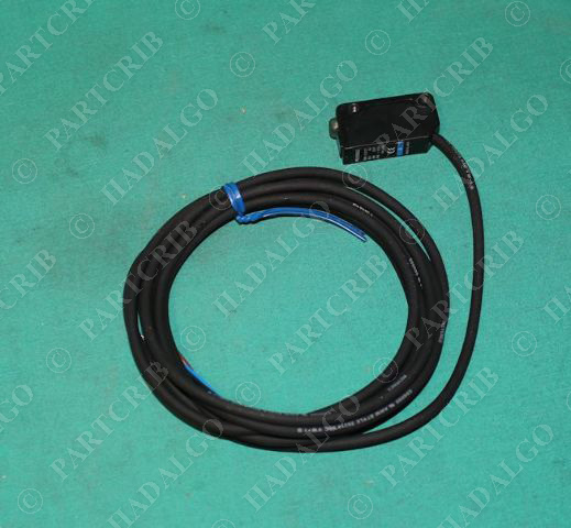 Keyence, PZ-M51, Self-Contained Photoelectric Sensor NEW