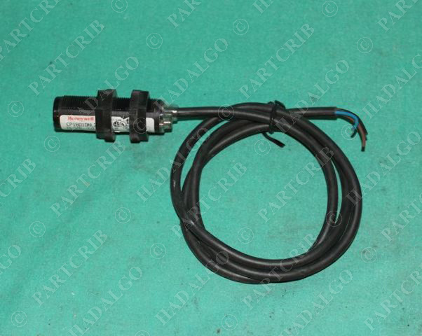 Honeywell, CP18D1DNL2, Photoelectric Diffuse Sensor NEW