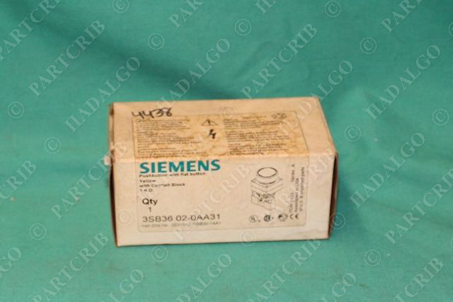 Siemens, 3SB3-602-0AA31, Pushbutton  Flat Button Yellow Flush NEW