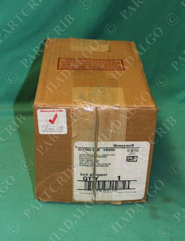 Honeywell, C7961E 1006, Dynamic Self-Check Ultraviolet Flame Detector  NEW