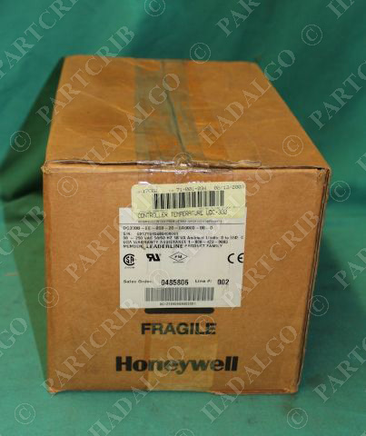 Honeywell, DC330B-EE-000-20-0A0000-00-0, UDC33000 Temperature Controller NEW