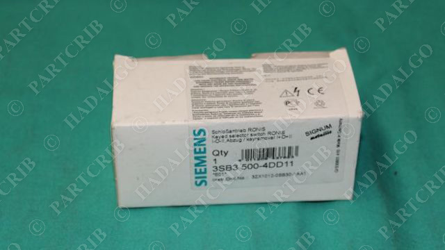 Siemens, 3SB3 500-4DD11, Keyed Selector Switch NEW