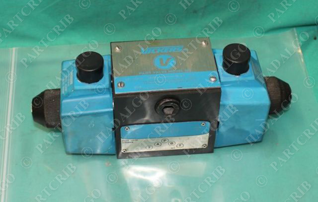 Vickers, DG4S4-012N-U-B-60, 02119979, Hydraulic Pilot Valve NEW