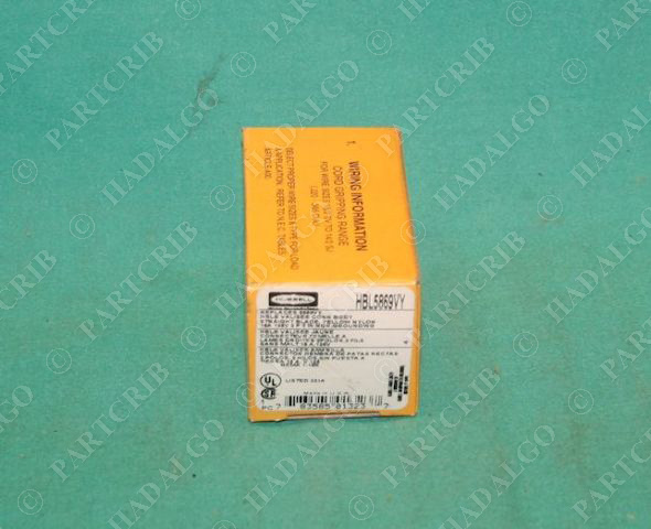 Hubbell HBL5869VY Valise Connector Body 15A 125V NEW