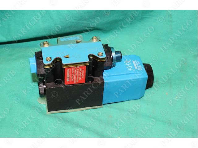 Vickers DG4V-3-2AL-M-FPM4WL-D7-HL7-60-EN623 Hydraulic Valve NEW