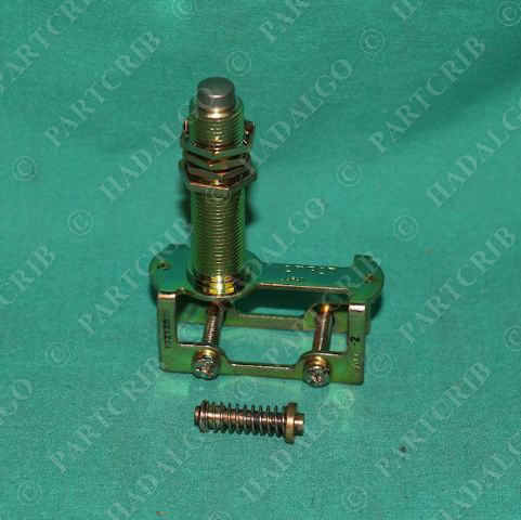 Omron ZAQ-2 Switch 17Z1Z6 actuator Auxiliary aux Button Frame extension NEW