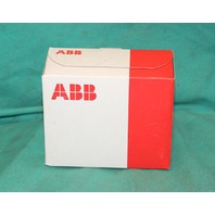 ABB, 1SAZ211201R1033, Thermal Motor Overload Relay TA25DU-4.0 2.8-4a 2.8a 4 amps NEW SD3006